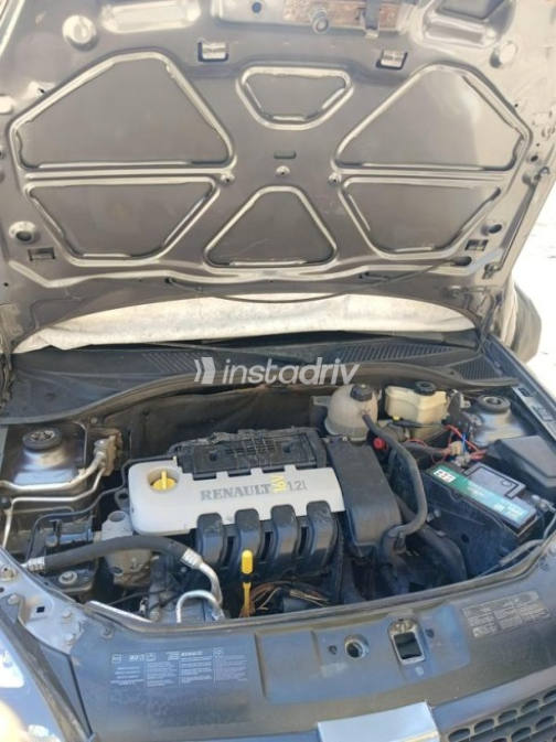 Renault Clio 2003 Gray Manual Used for Sale in Cairo - 7