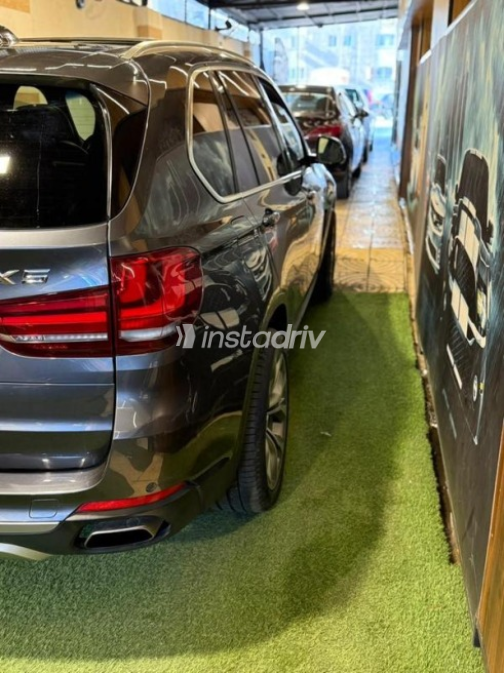 BMW X5 2016 Gray Automatic Used for Sale in Nasr city - 7