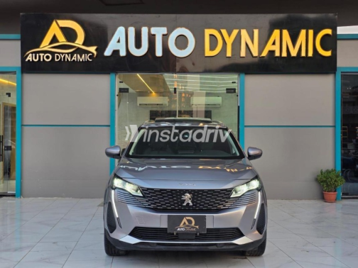 Peugeot 5008 2021 Silver Automatic Used for Sale in Cairo - 3
