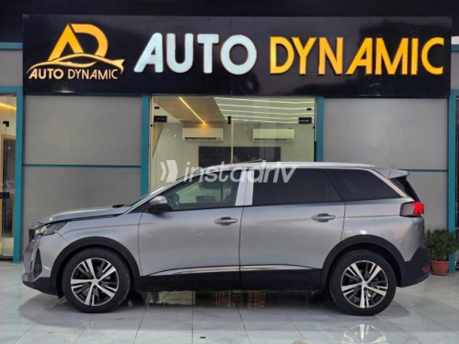 Peugeot 5008 2021 Silver Automatic Used for Sale in Cairo - 5