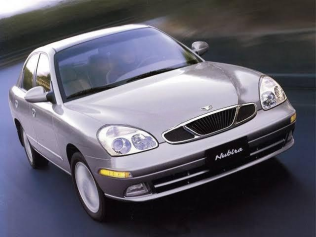 دايو نوبيرا 2 2004 فضي يدوي مستعملة للبيع في شبرا الخيمة