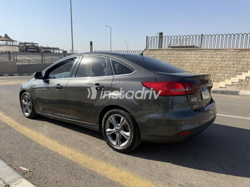 Ford Focus 2017 Gray Automatic Used for Sale in Mokattam - 6