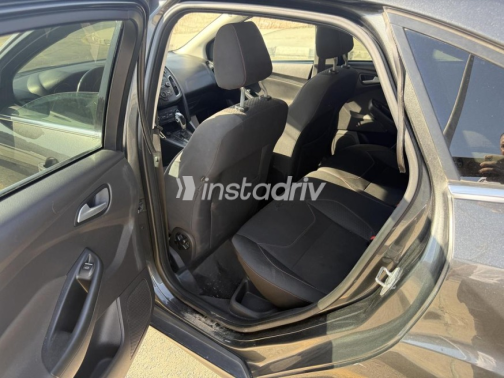 Ford Focus 2017 Gray Automatic Used for Sale in Mokattam - 7