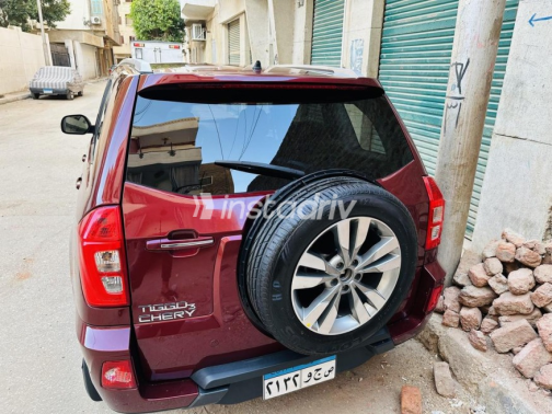 Chery Tiggo 3 2022 Red Automatic Used for Sale in Qena - 3