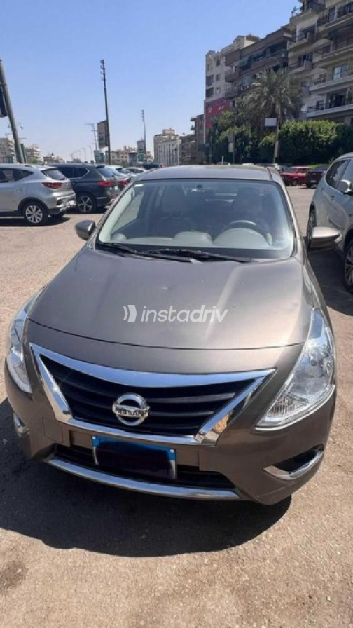 Nissan Sunny 2024 Bronze Automatic Used for Sale in Cairo - 1