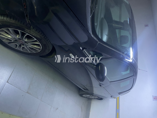 Fiat Punto evo 2011 Black Automatic Used for Sale in Greater Cairo ( Cairo + Giza) - 2