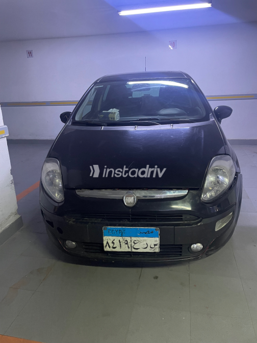 Fiat Punto evo 2011 Black Automatic Used for Sale in Greater Cairo ( Cairo + Giza) - 5