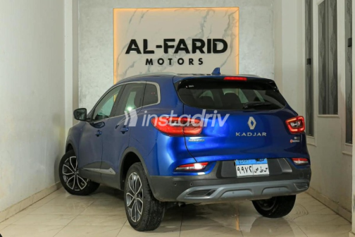 رينو كادجار 2021 أزرق غامق أوتوماتيك مستعملة للبيع في القاهرة الكبرى ( القاهرة - الجيزة) - 4