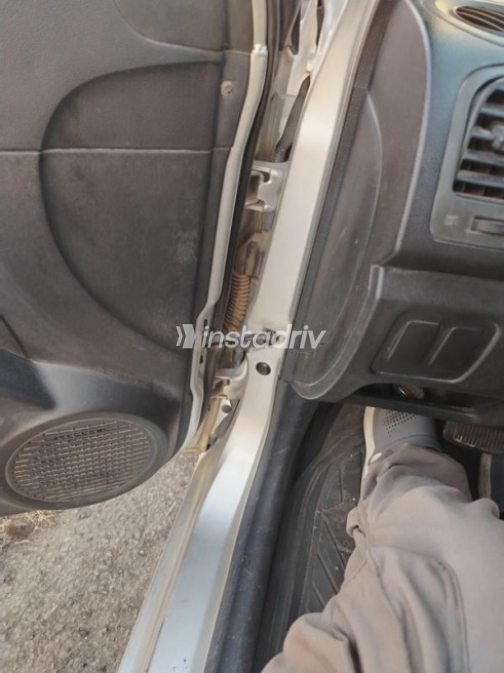 Kia Picanto 2011 Silver Automatic Used for Sale in Greater Cairo ( Cairo + Giza) - 9