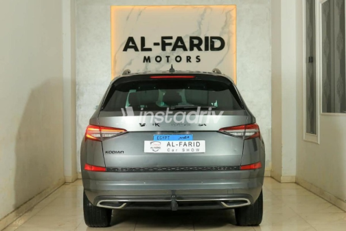 سكودا كودياك 2022 رمادي أوتوماتيك مستعملة للبيع في الإسكندرية - 3