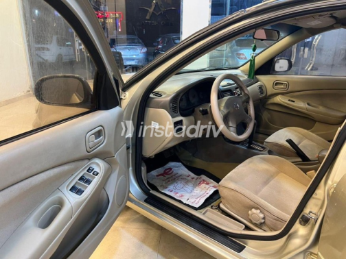 Nissan Sunny 2005 Gold Automatic Used for Sale in El Haram - 9