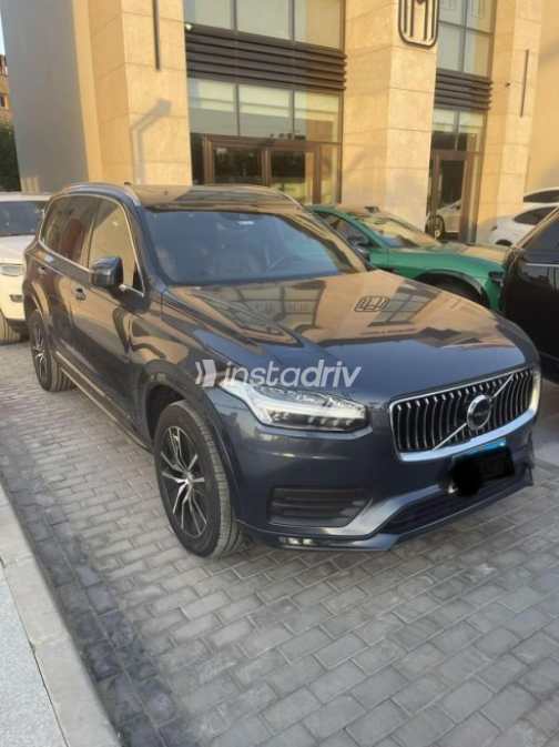 فولفو XC90 2021 رمادي أوتوماتيك مستعملة للبيع في 6 أكتوبر - 2