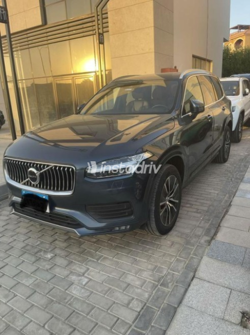 فولفو XC90 2021 رمادي أوتوماتيك مستعملة للبيع في 6 أكتوبر - 3