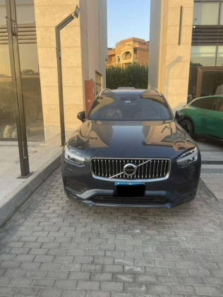 فولفو XC90 2021 رمادي أوتوماتيك مستعملة للبيع في 6 أكتوبر