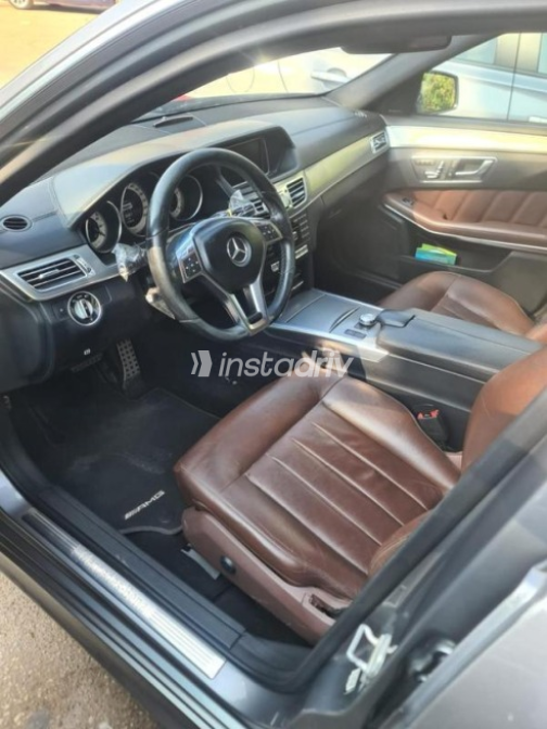 مرسيدس E 250 2014 أسود أوتوماتيك مستعملة للبيع في المعادى - 5