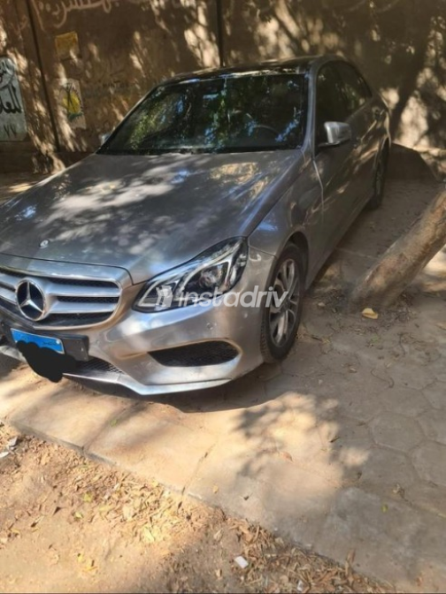 مرسيدس E 250 2014 أسود أوتوماتيك مستعملة للبيع في المعادى - 6