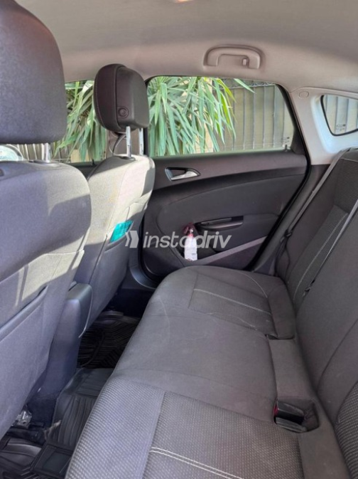 Opel Astra 2018 Gray Automatic Used for Sale in Al Shorouk - 2
