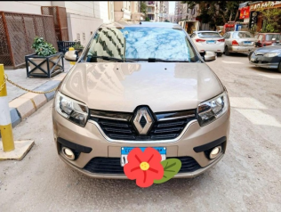 Renault Logan 2021 Gold Manual Used for Sale in Giza
