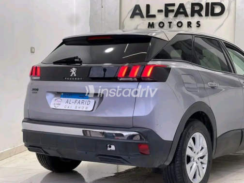 Peugeot 3008 2020 Silver Automatic Used for Sale in Sheikh Zayed City - 2