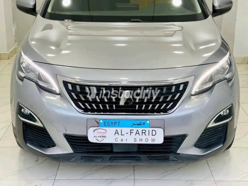 Peugeot 3008 2020 Silver Automatic Used for Sale in Sheikh Zayed City - 3