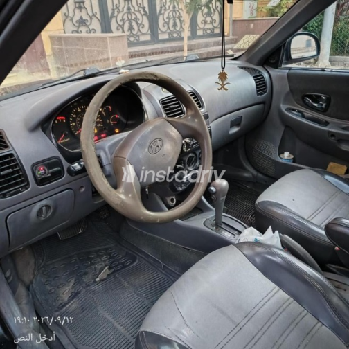 Hyundai Verna 2010 Black Automatic Used for Sale in Cairo - 6