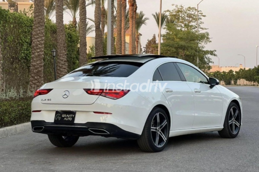 مرسيدس CLA 180 2021 أبيض أوتوماتيك مستعملة للبيع في مدينة الشيخ زايد - 3
