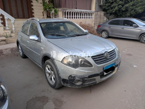 Brilliance Cross 2013 Silver Automatic Used for Sale in Cairo - 3