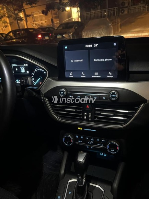 Ford Focus 2022 Beige Automatic Used for Sale in Madinaty - 9