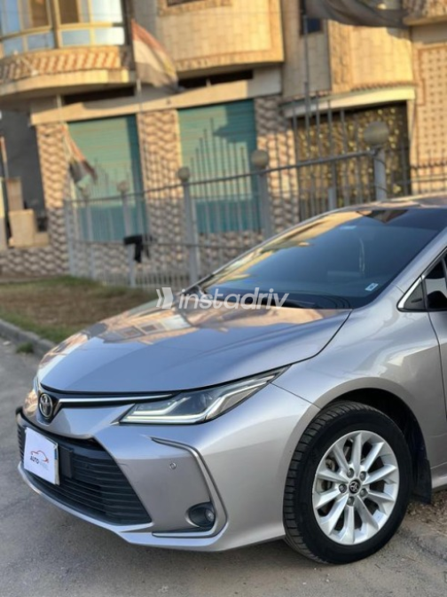 Toyota Corolla 2022 Silver Automatic Used for Sale in Sharqia - 4