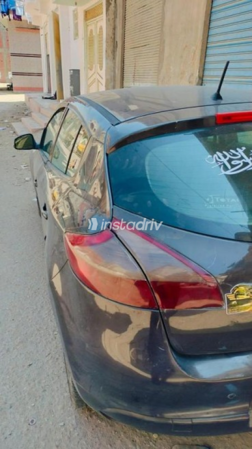 Renault Megane 2014 Mocha Automatic Used for Sale in Damanhur - 6