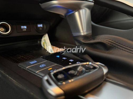 Hyundai Elantra 2021 Dark Blue Automatic Used for Sale in Nasr city - 5