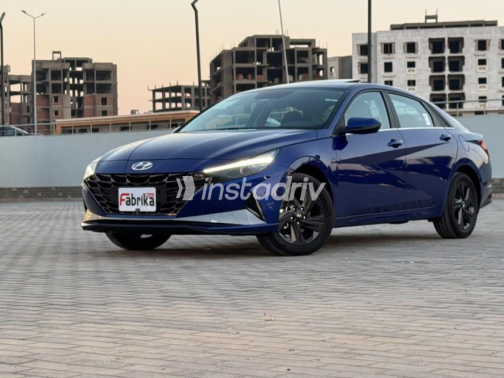 Hyundai Elantra 2021 Dark Blue Automatic Used for Sale in Nasr city - 7
