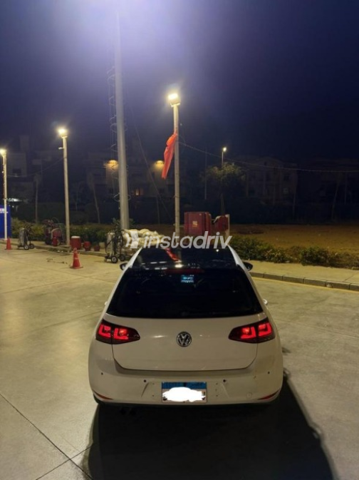 Volkswagen Golf 7 2014 White Automatic Used for Sale in Cairo - 2