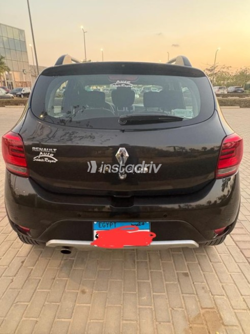 رينو سانديرو  ( ستيب  واى ) 2023 أسود أوتوماتيك مستعملة للبيع في المعادى - 3