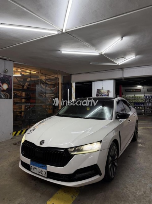 Skoda Octavia A8 2021 White Automatic Used for Sale in Qalyubia - 1