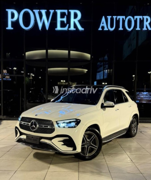 Mercedes GLE 450 2024 White Automatic Used for Sale in Sheikh Zayed City - 3