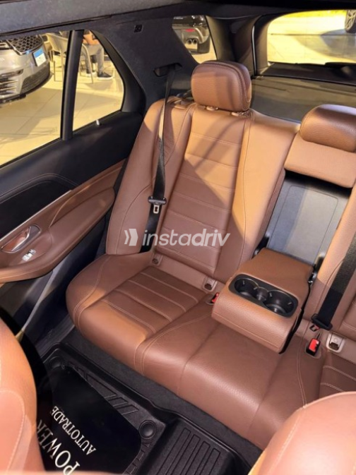 Mercedes GLE 450 2024 White Automatic Used for Sale in Sheikh Zayed City - 9