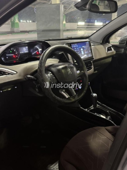 Peugeot 2008 2015 Silver Automatic Used for Sale in Sheraton - 2