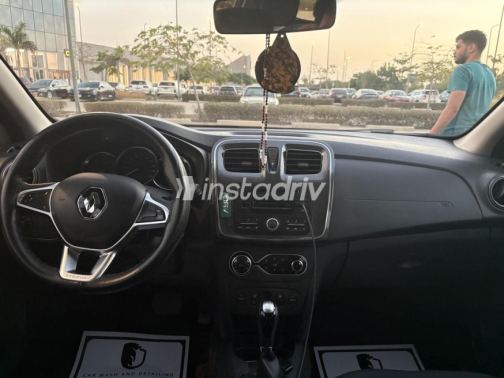 رينو سانديرو  ( ستيب  واى ) 2023 أسود أوتوماتيك مستعملة للبيع في المعادى - 6