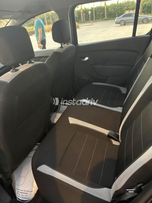 رينو سانديرو  ( ستيب  واى ) 2023 أسود أوتوماتيك مستعملة للبيع في المعادى - 7