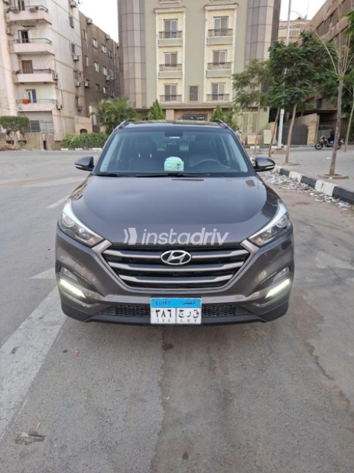 Hyundai Tucson Turbo GDI 2017 Brown Automatic Used for Sale in Mokattam - 1
