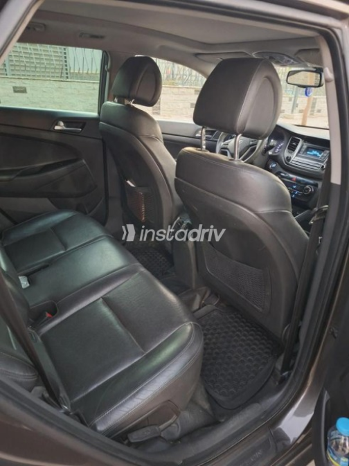 Hyundai Tucson Turbo GDI 2017 Brown Automatic Used for Sale in Mokattam - 9