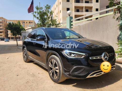 Mercedes GLA 200 2021 Black Automatic Used for Sale in El Haram - 2
