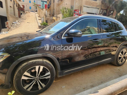 Mercedes GLA 200 2021 Black Automatic Used for Sale in El Haram - 4