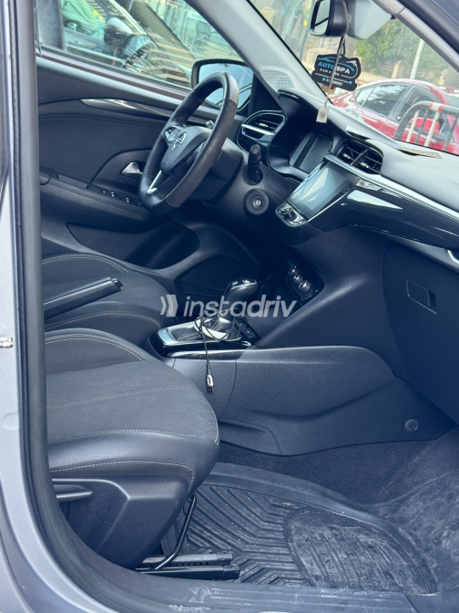 Opel Corsa 2022 Silver Automatic Used for Sale in Greater Cairo ( Cairo + Giza) - 3