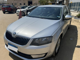 سكودا اوكتافيا A7 2014 فضي أوتوماتيك مستعملة للبيع في القاهرة