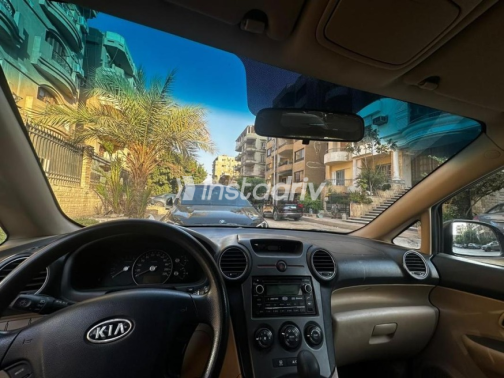 Kia Carens 2012 Black Automatic Used for Sale in Mokattam - 5