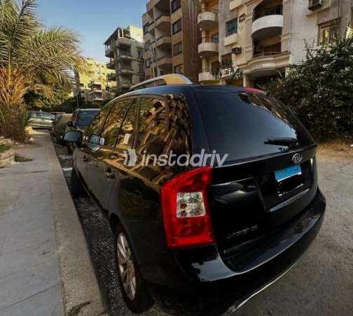 Kia Carens 2012 Black Automatic Used for Sale in Mokattam - 7