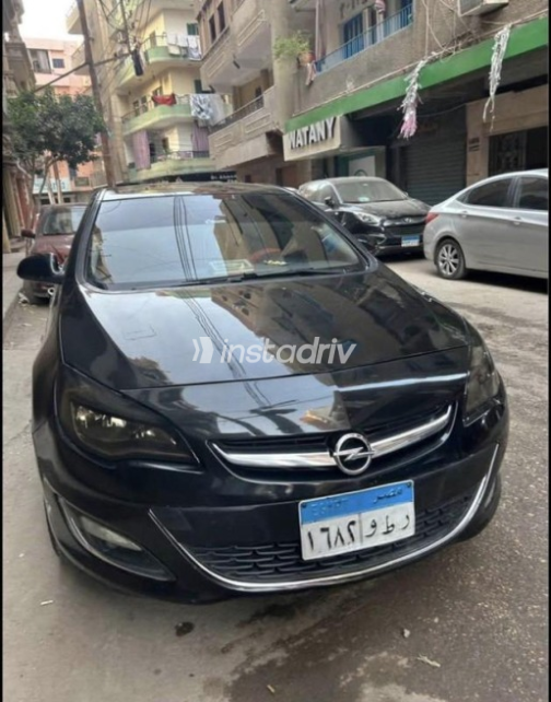 اوبل أسترا 2015 أسود أوتوماتيك مستعملة للبيع في الزقازيق - 1