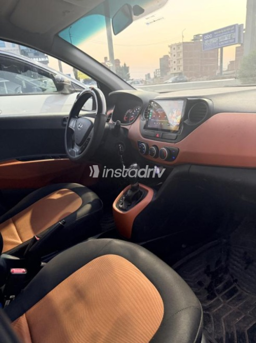 Hyundai I10 2017 Bronze Automatic Used for Sale in Mansoura - 5